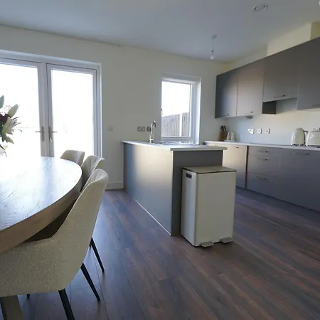 The Dublin Luxe Apartment Newcastle Exterior photo